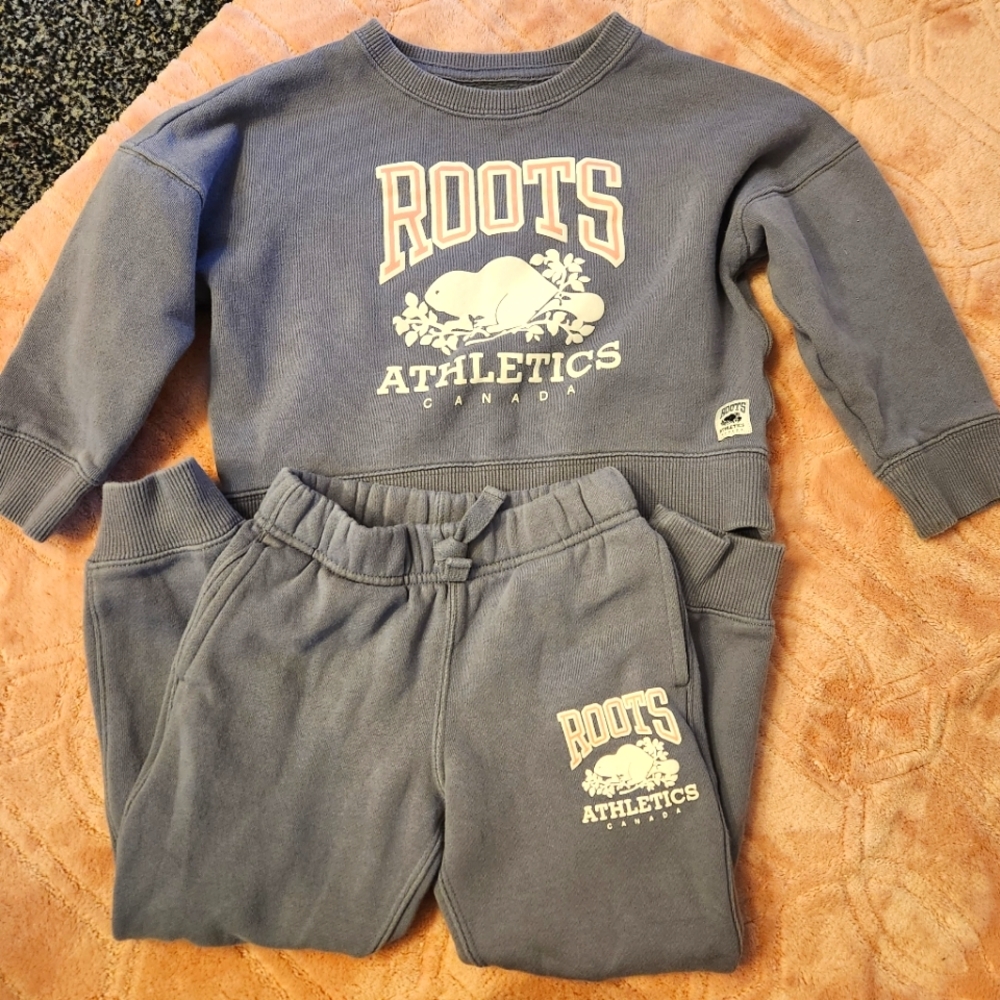 Girls 5t roots sweatshirt & joggers